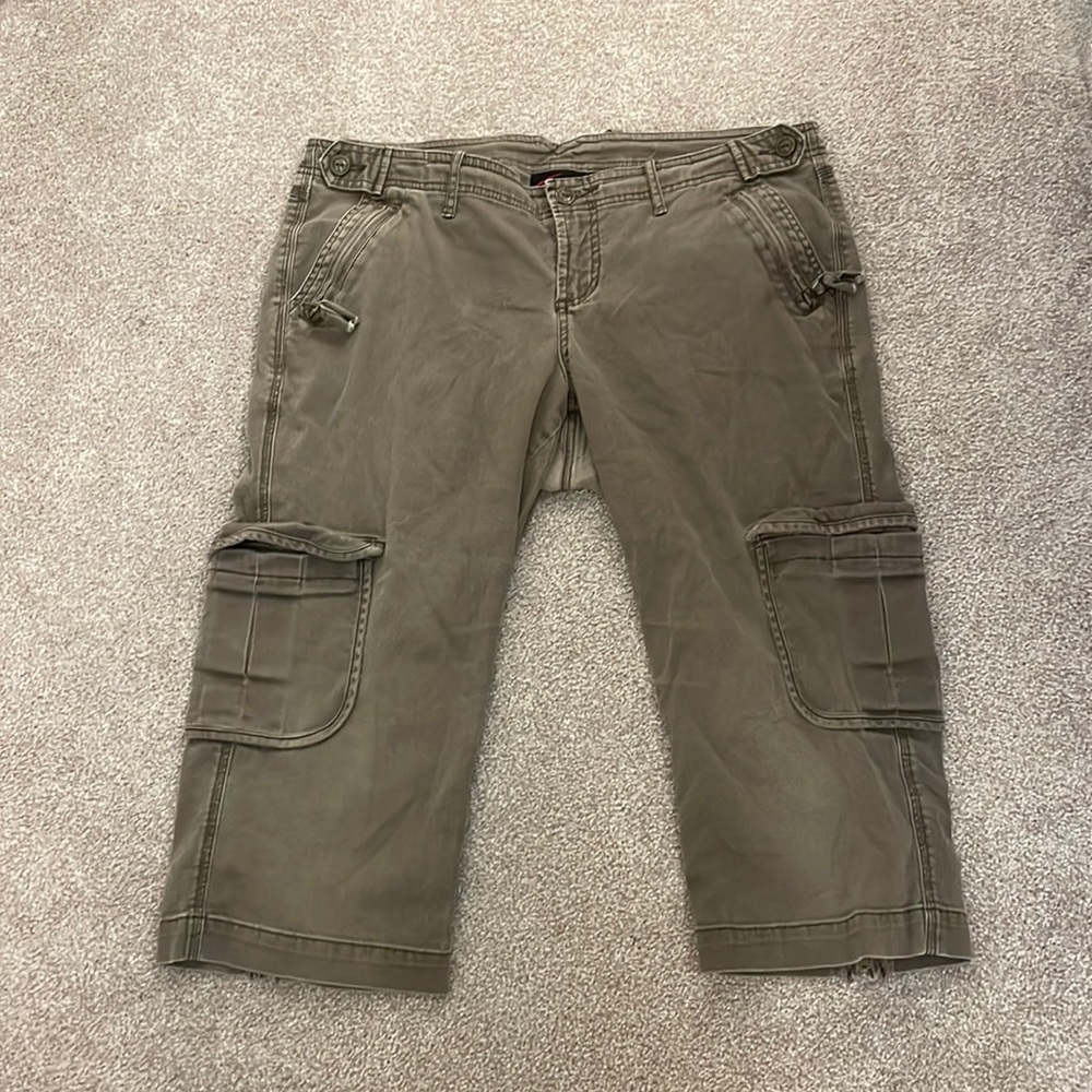 Torrid green capris